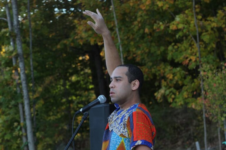 Wayne Holtz, musician at San Antonio music and art died on a trip to West coast